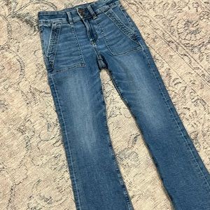 American eagle hi-rise skinny kick crop jeans